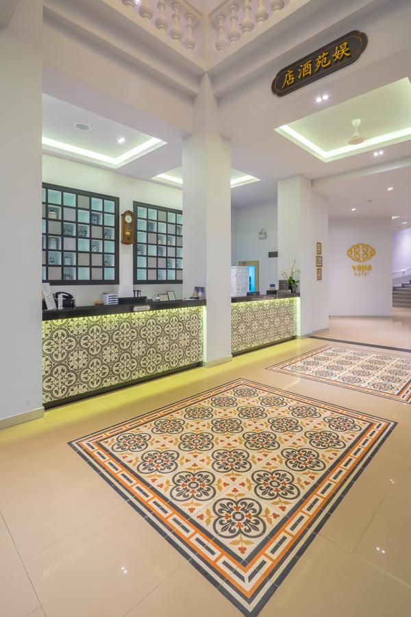Vapa Hotel - Sha Extra Plus Phuket Bagian luar foto