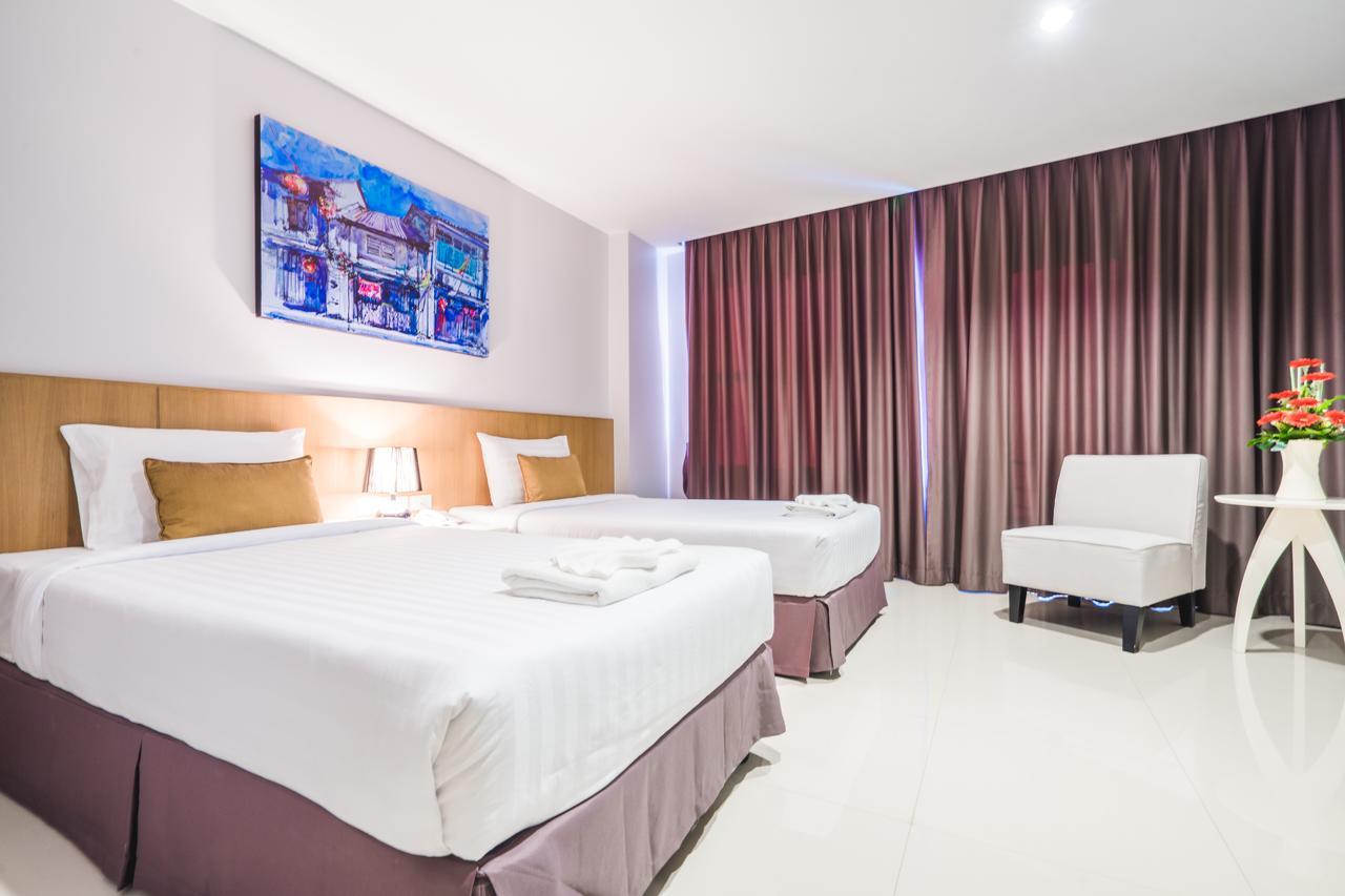 Vapa Hotel - Sha Extra Plus Phuket Bagian luar foto