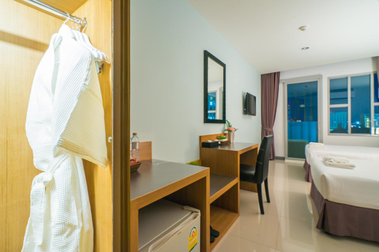 Vapa Hotel - Sha Extra Plus Phuket Bagian luar foto