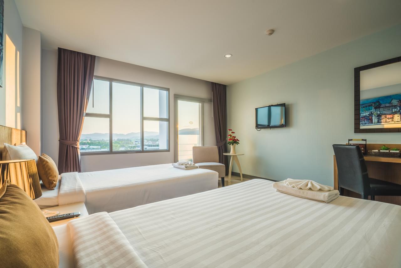 Vapa Hotel - Sha Extra Plus Phuket Bagian luar foto