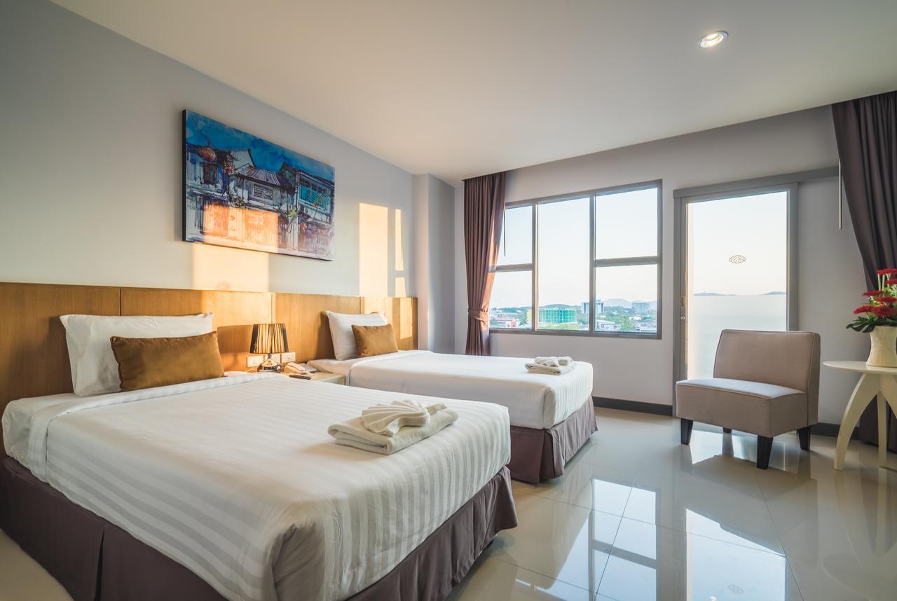 Vapa Hotel - Sha Extra Plus Phuket Bagian luar foto