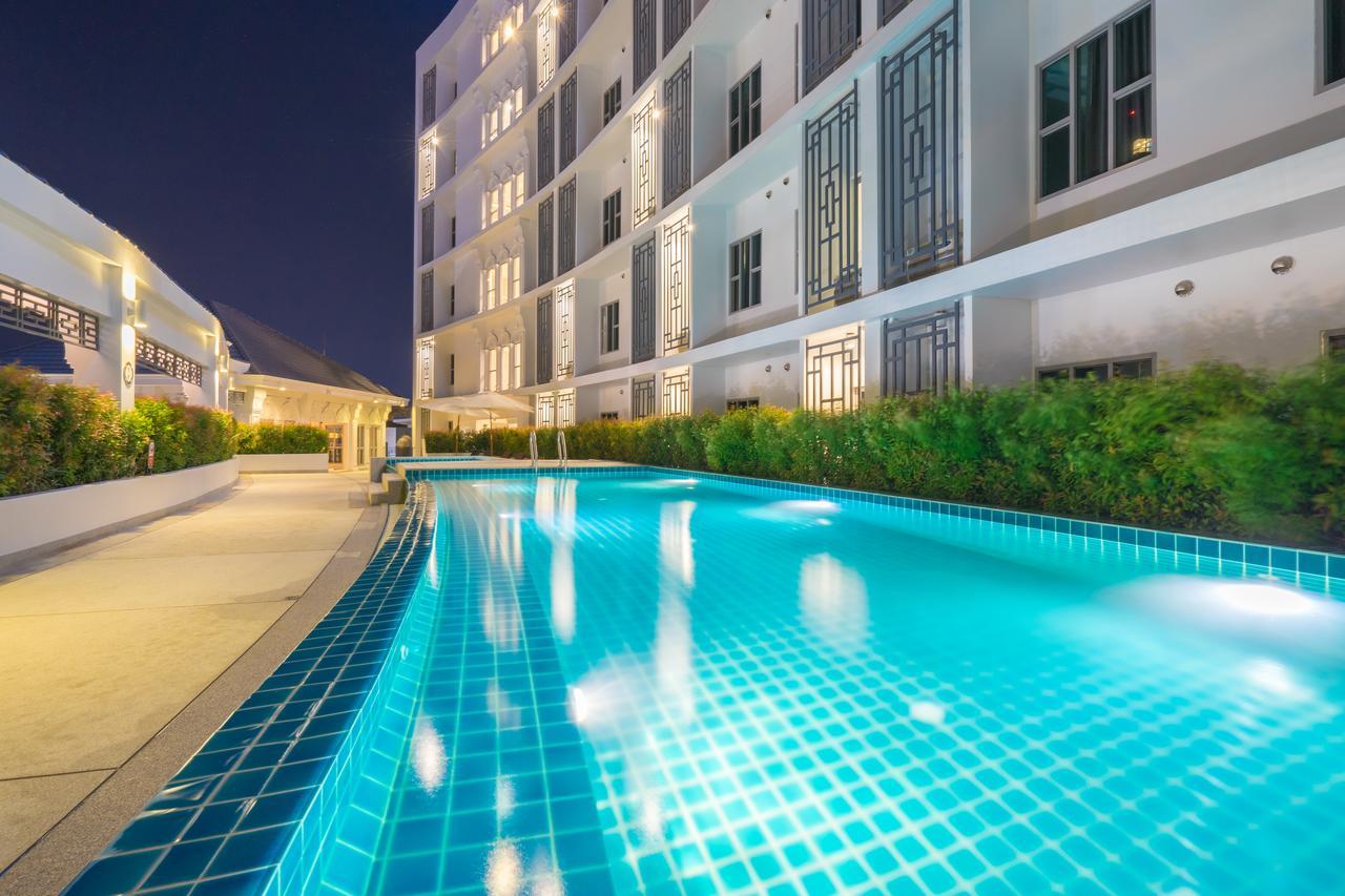 Vapa Hotel - Sha Extra Plus Phuket Bagian luar foto