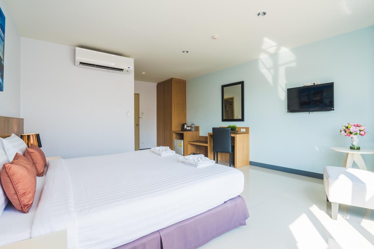 Vapa Hotel - Sha Extra Plus Phuket Bagian luar foto