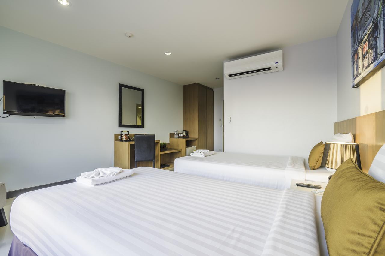 Vapa Hotel - Sha Extra Plus Phuket Bagian luar foto