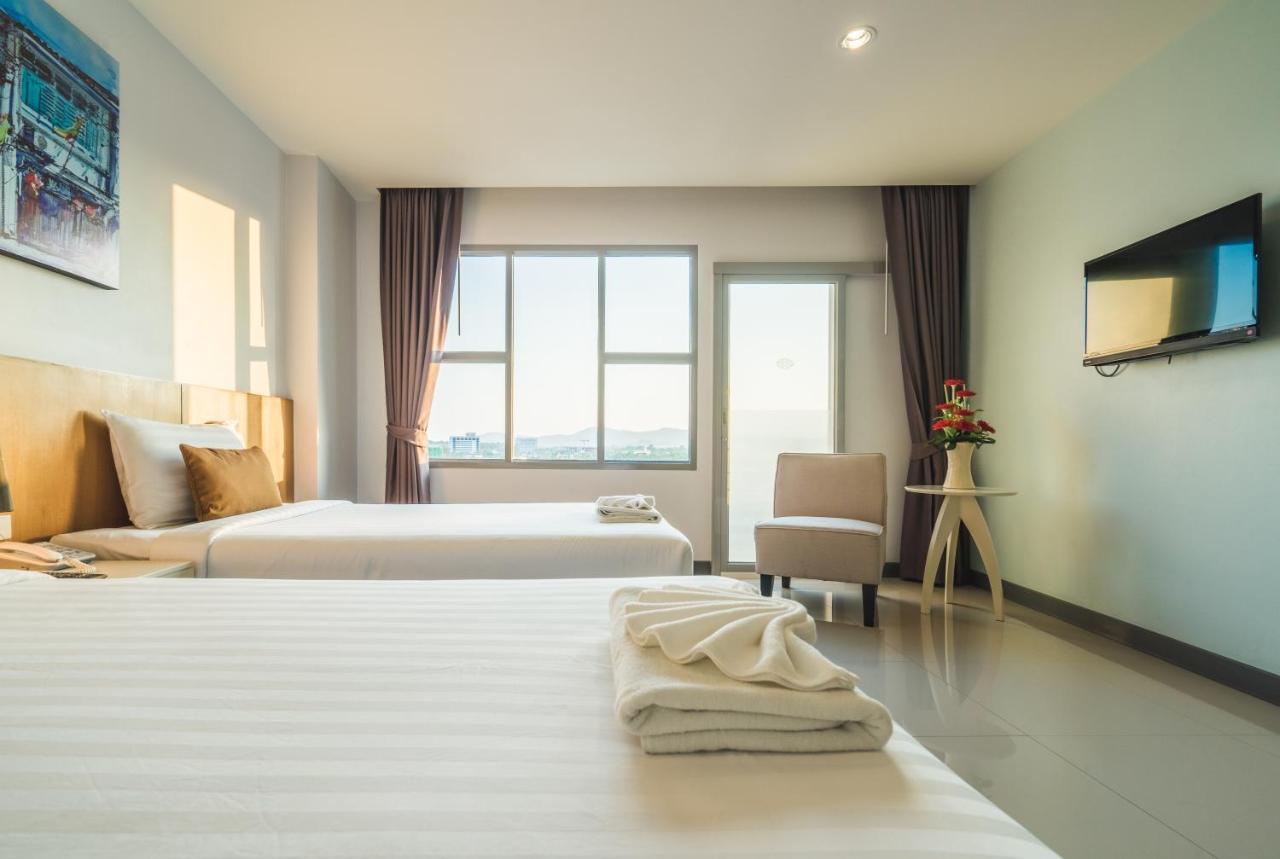 Vapa Hotel - Sha Extra Plus Phuket Bagian luar foto